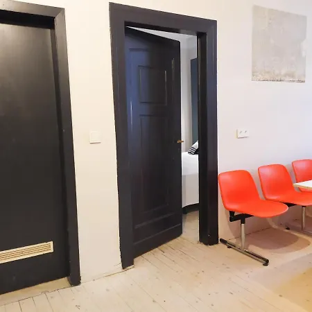 Alte Schule Gaestehaus - Fraeulein 公寓 比特堡