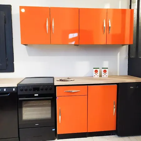 Alte Schule Gaestehaus - Fraeulein * 比特堡