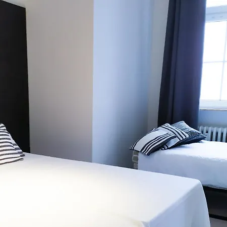 Appartement Alte Schule Gaestehaus - Fraeulein *