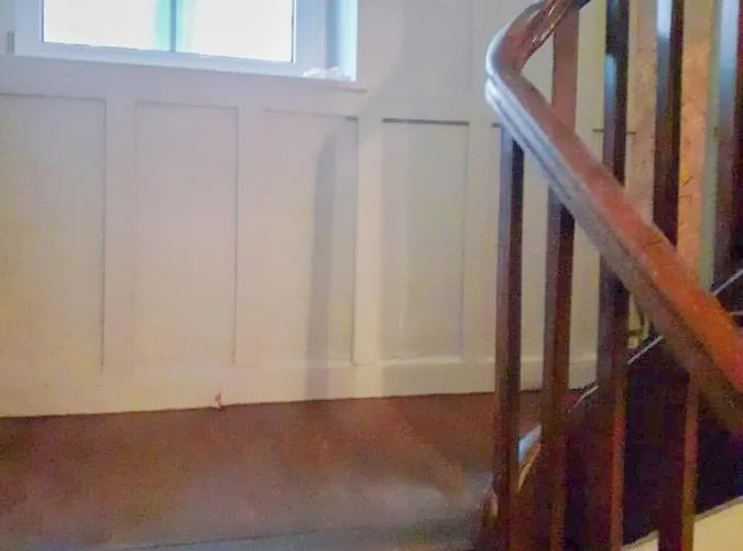 Alte Schule Gaestehaus - Fraeulein * Bitburg