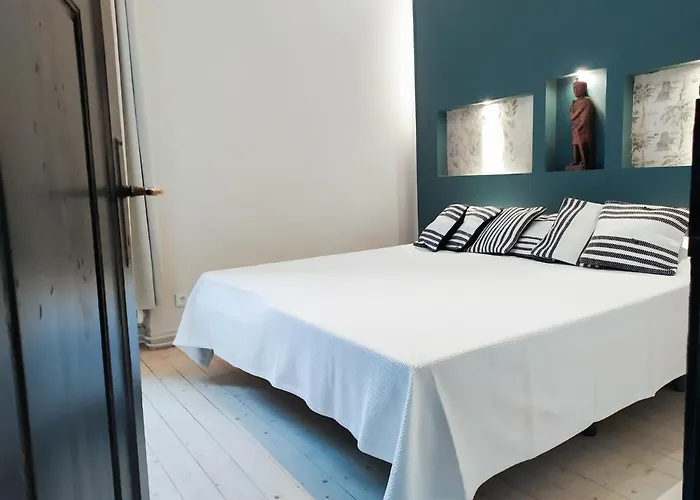 Alte Schule Gaestehaus - Fraeulein Appartement Bitburg